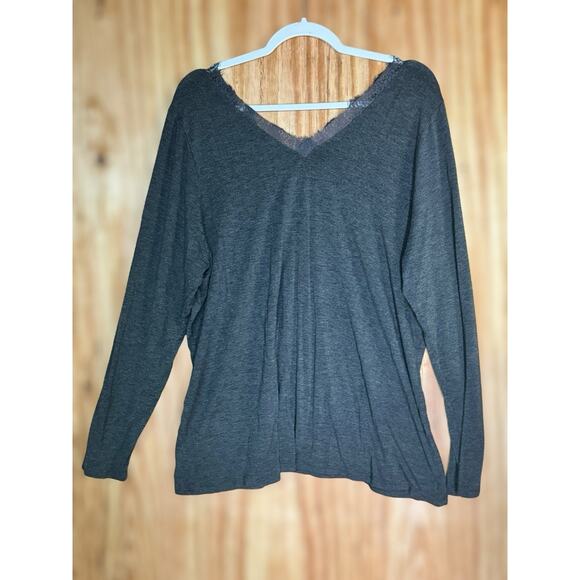 Lane Bryant Plus Sz 18/20 Lot Of 2 Black/Gray Lace Trim V-Neck Top Staple Basic - Picture 6 of 8